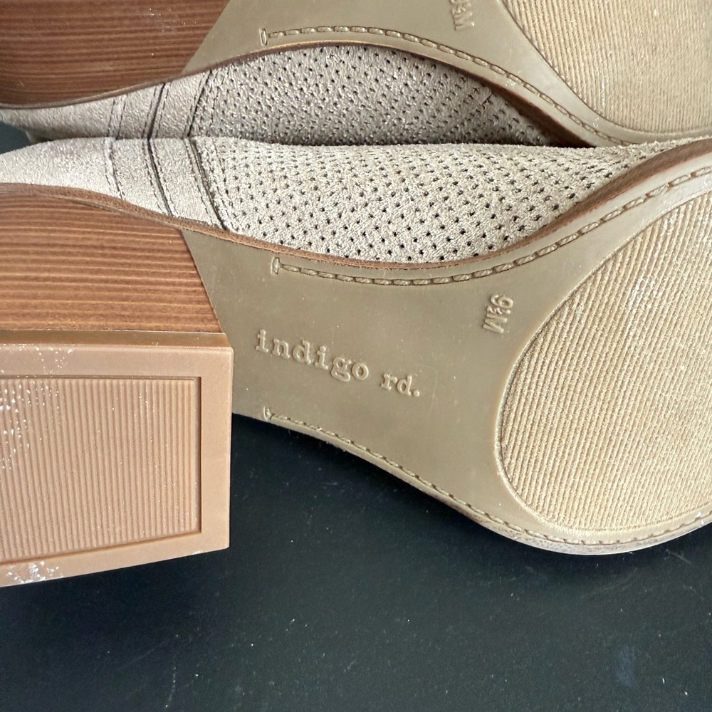 Orina Chelsea Boot Indigo Rd. Tan Size 9.5 - Picture 7 of 9